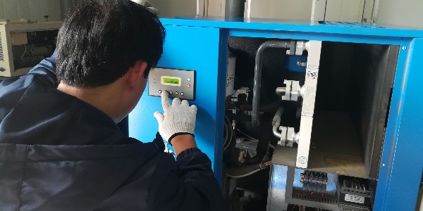 螺桿空壓機應該選擇多大的容積流量？